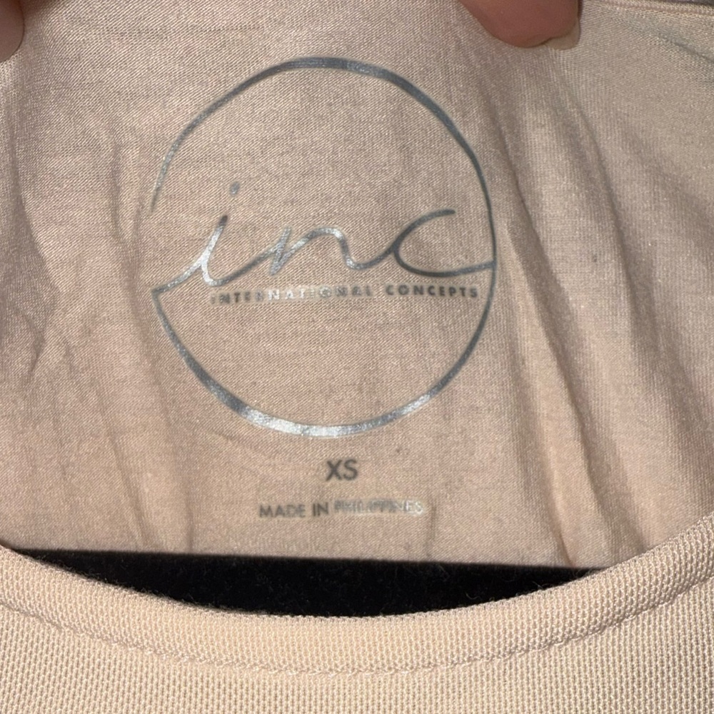 Light Pink Top - Picture 3 of 3